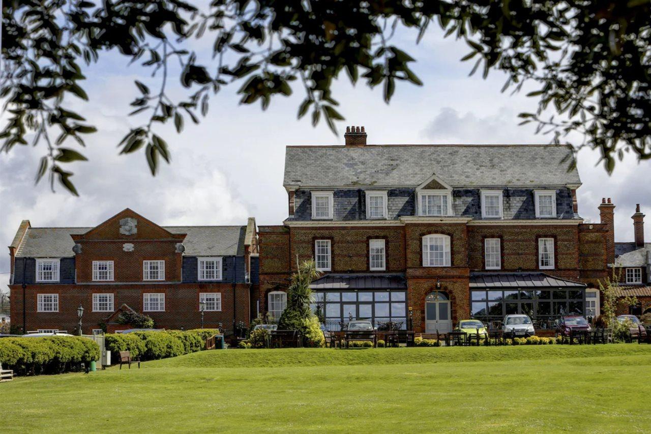 Old Hunstanton Le Strange Arms Hotel Экстерьер фото